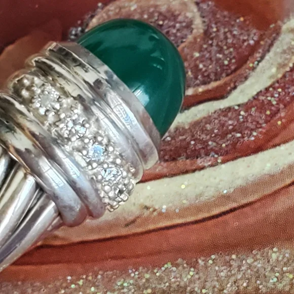 David Yurman 10MM Elegant Silver and Green Onyx Cable Cuff with Diamonds. - Picture 3 of 4